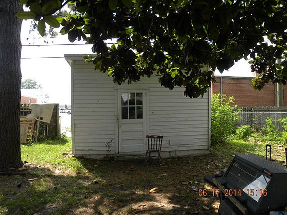 4th image of 1125 Hamilton St