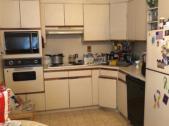 2nd image of 53 S Covert Ave