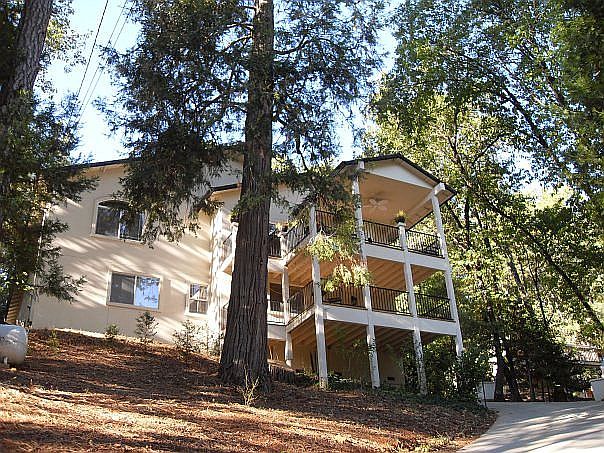1st image of 12815 Francis Dr