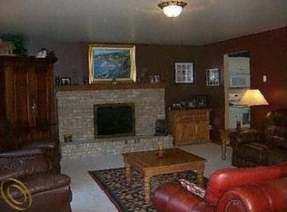 6476 Chickadee Ct, Clarkston, MI