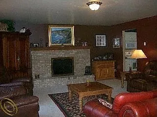 6476 Chickadee Ct photo 1