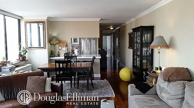 2nd image of 330 E 75th St APT 24A