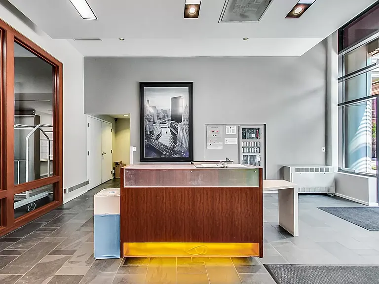 520 S State St #1403 — Photo 15