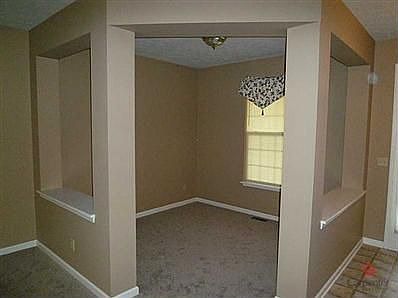3rd image of 1124 Berrywood Dr