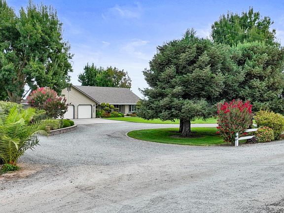2nd image of 30689 E Dutra Ln