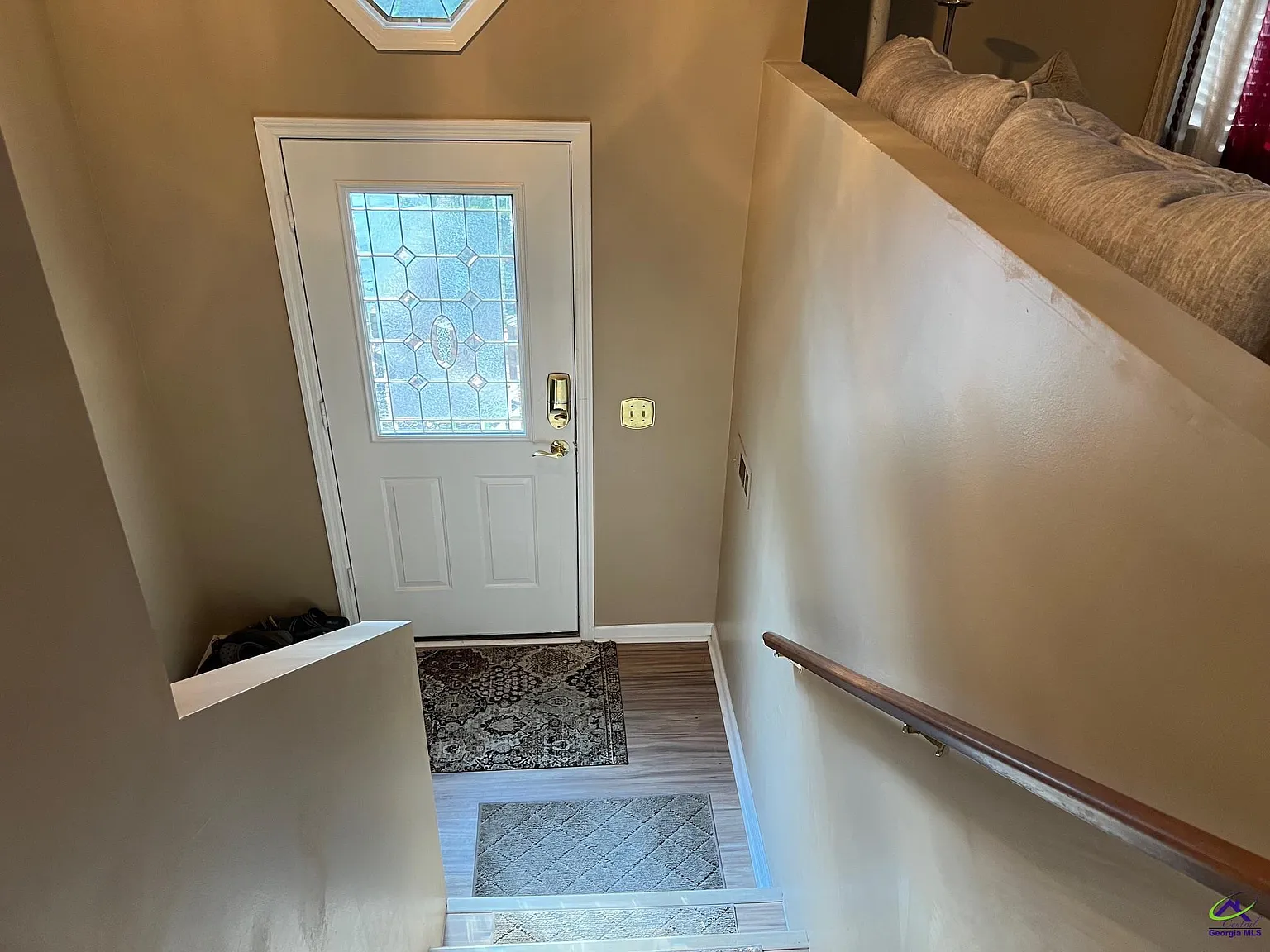 3 bed, 2.5 bath, 2350 sqft, $1,800 — Photo 4