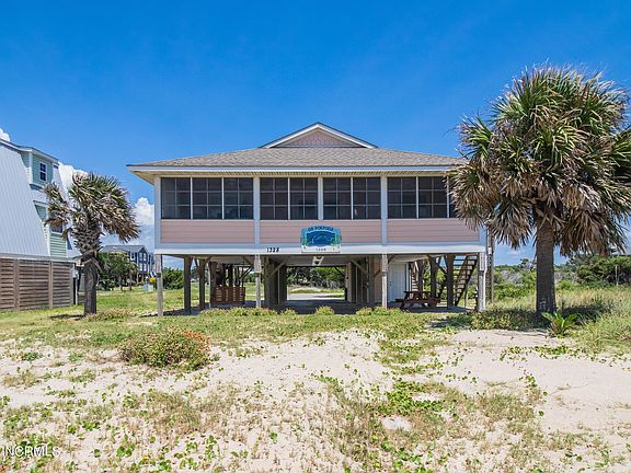 2nd image of 1328 W Beach Dr