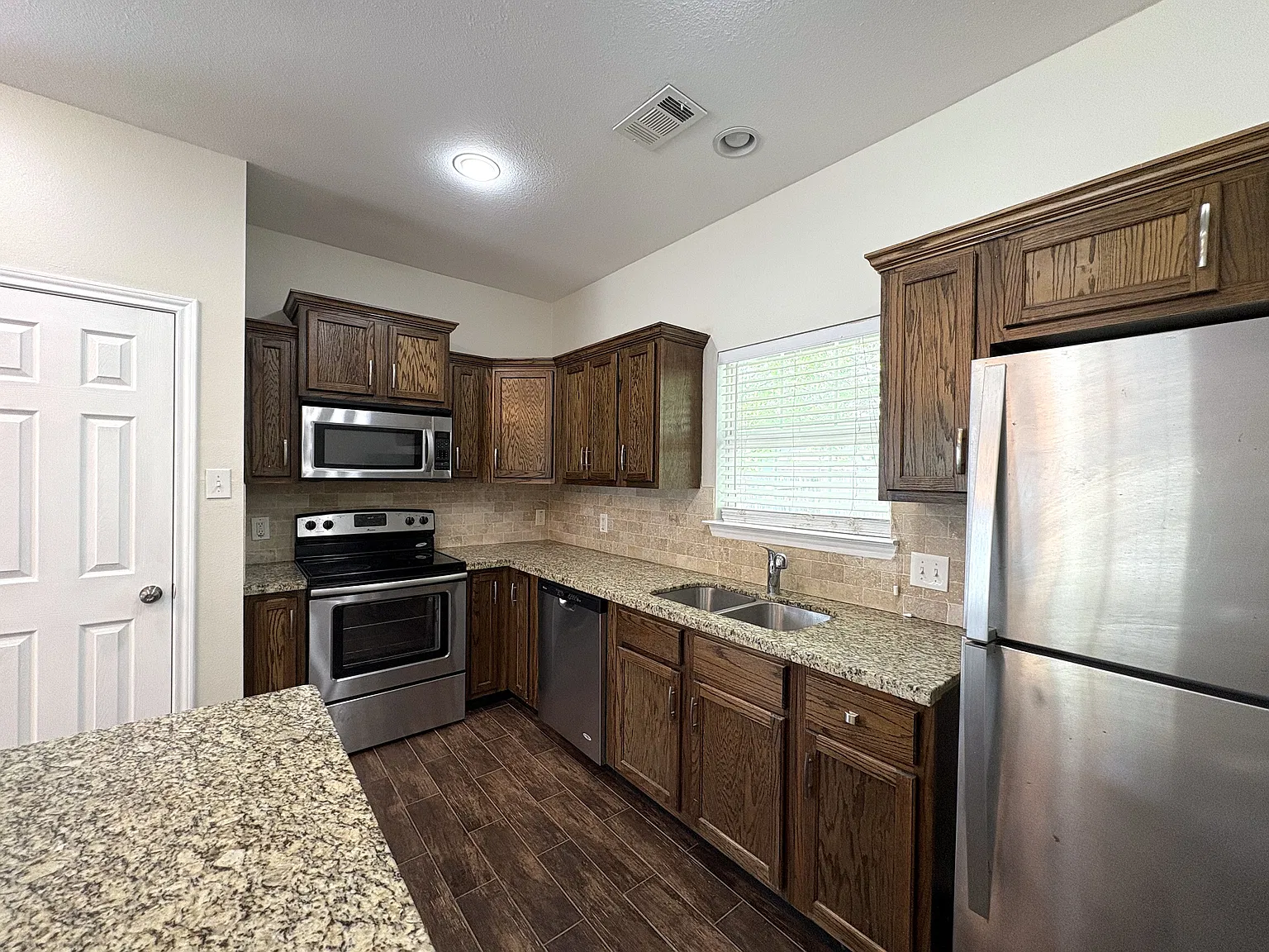 1105 Carolina Street - 1 — Photo 4