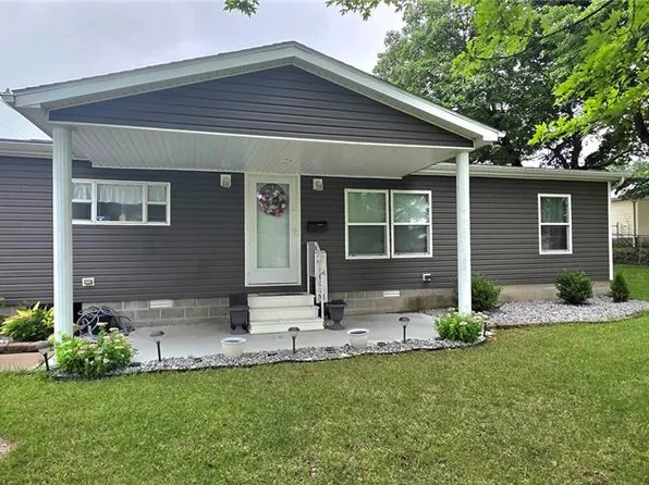 501 E Broadway St, Steeleville, IL 62288
