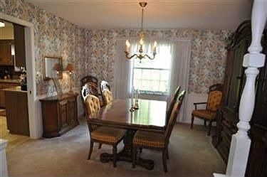 4th image of 614 Debbington Dr