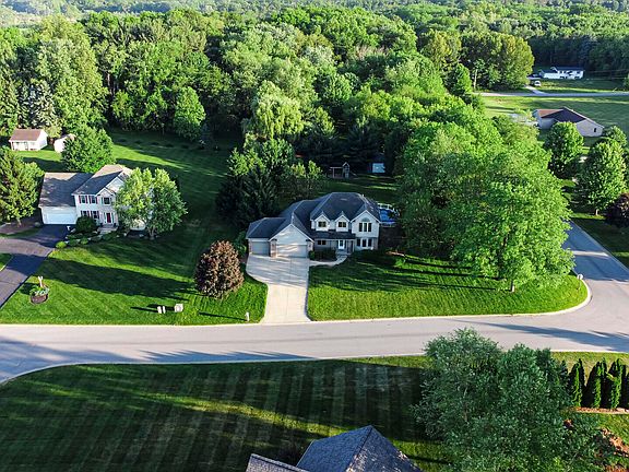 4th image of 588 Mayapple Dr