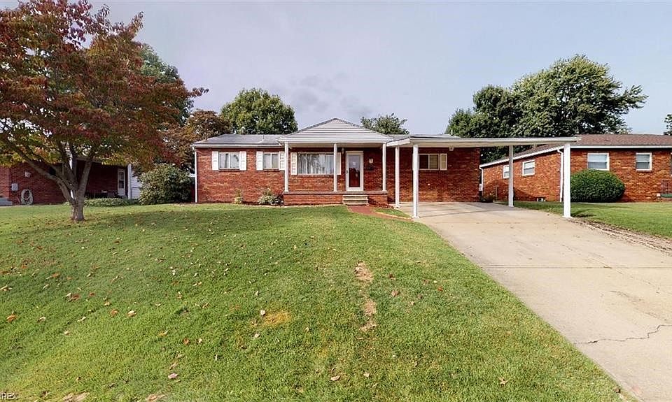 Welcome to 1590 Lois Street!