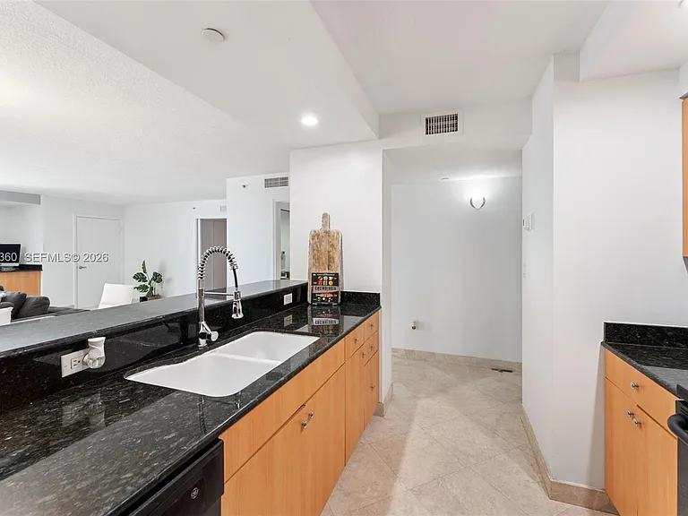 6917 Collins Ave #607 — Photo 5