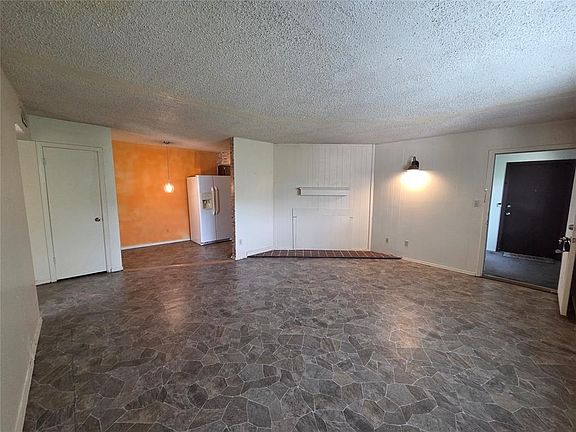 3rd image of 401 SE 12th St #143
