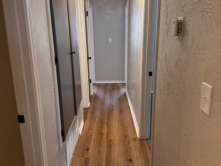 1211 E Wayne St — Photo 11