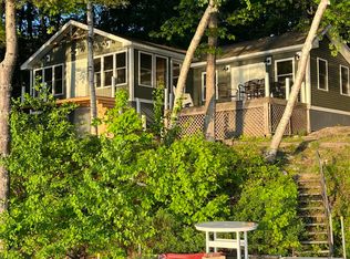 3 Autumn St, Naples, ME 04055