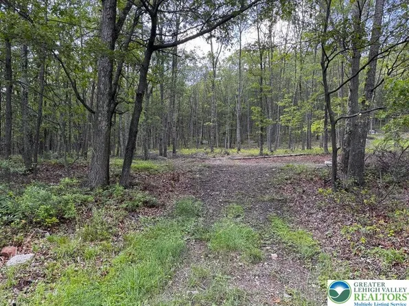 5 Foothill Blvd, Effort, PA 18330