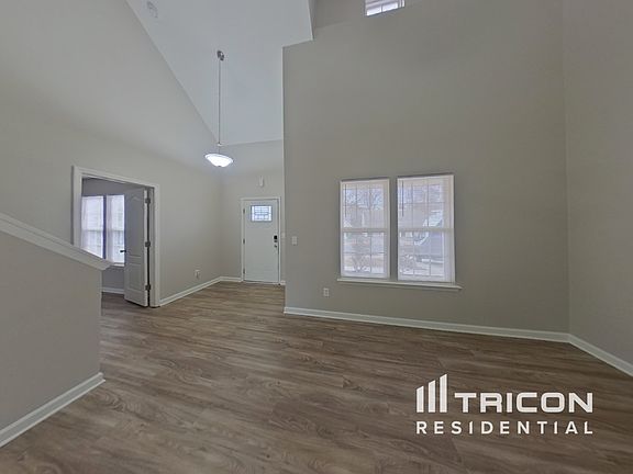 2nd image of 6825 Parkers Crossing Dr