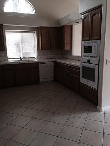 2nd image of 3303 Chapelle Dr