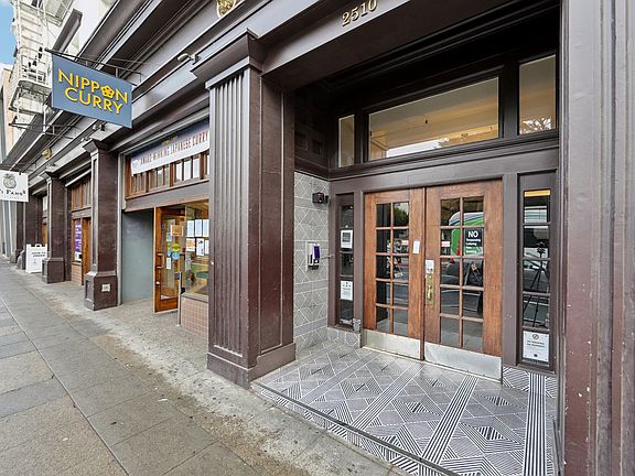 Main entrance door of the apartment building at 2510 Bancroft Way, Berkeley, CA 94704, USA