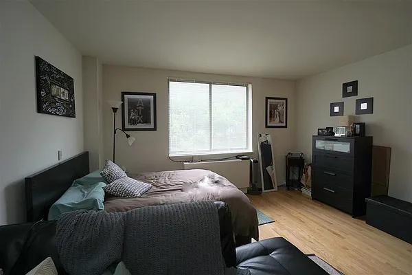 Rented by Compass | media 3