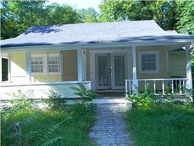 1st image of 3231 South St