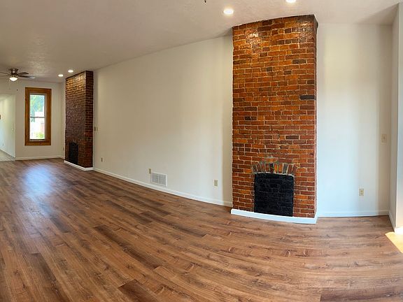 2nd image of 415 Grant Ave #2