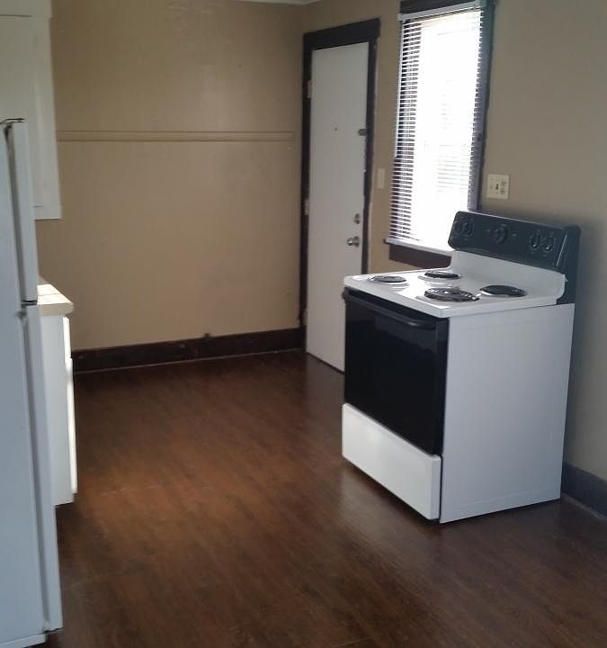 1st image of 1897 Clarke Dr APT 2