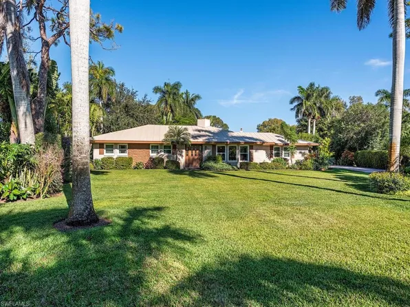 725 Pectin RD, NAPLES, FL 34102