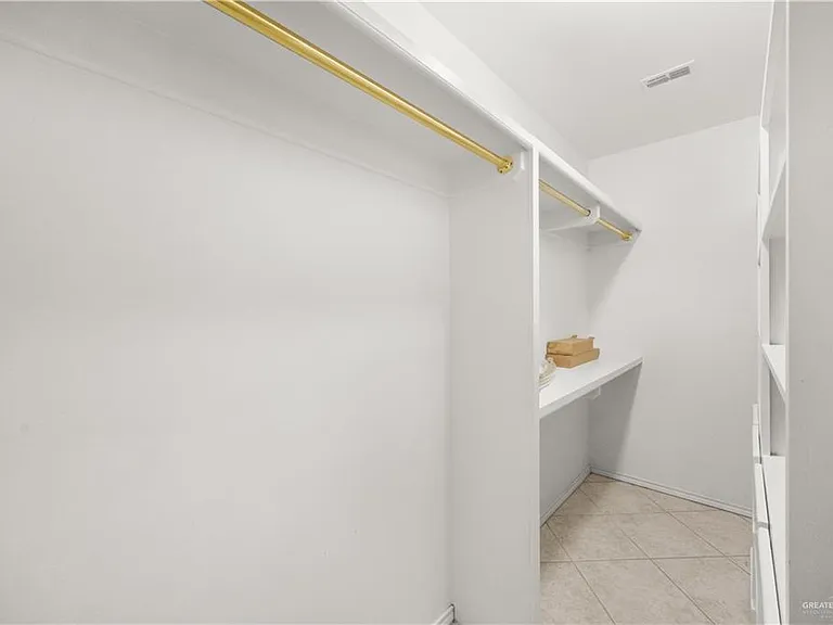 3321 E Clubhouse Dr — Photo 9