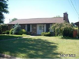 1st image of 4301 Sandalwood Pl