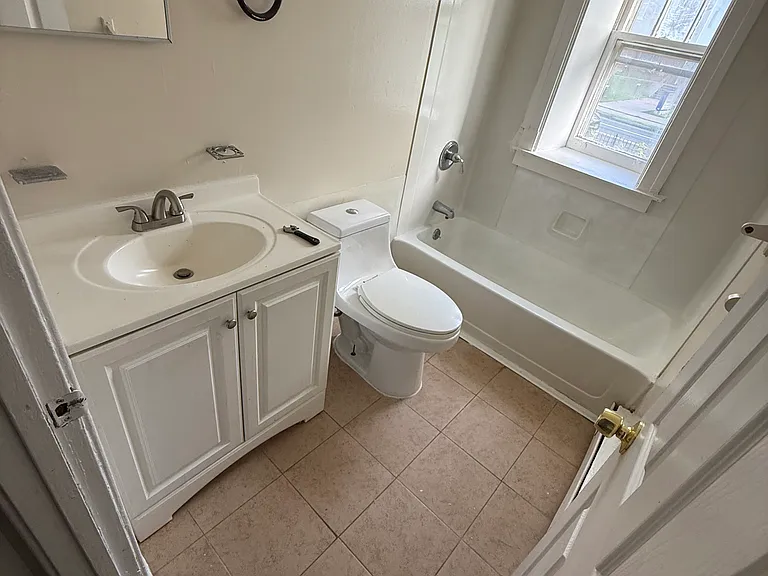 926 Asylum Ave #102 — Photo 13