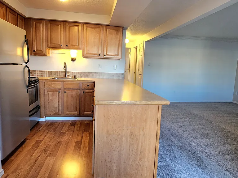 7302 6th Ave #12 — Photo 4