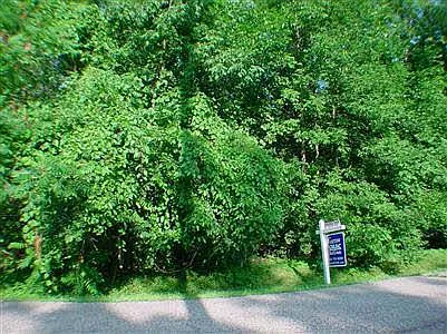 0 Eastview Dr photo 1
