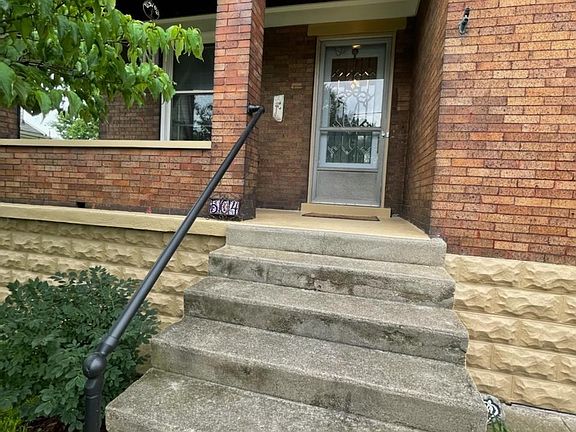 3rd image of 504 Locust St