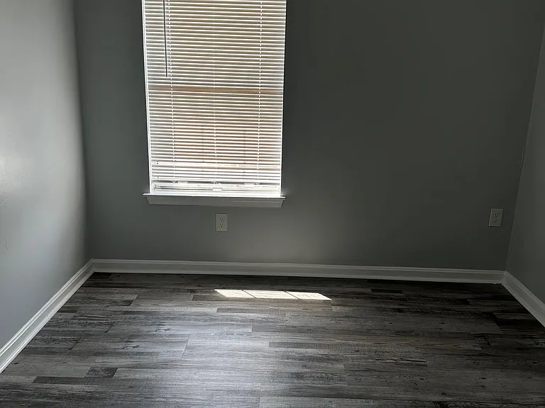 8516 Grandhaven Ave — Photo 10