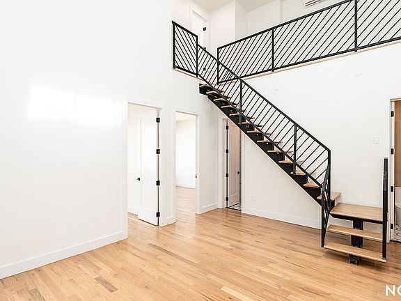 4th image of 489 Grand St #4D