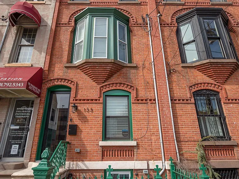 133 Palisade Ave #1 — Photo 12