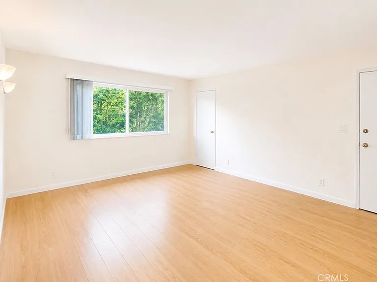 231 S Catalina Ave #6 — Photo 16