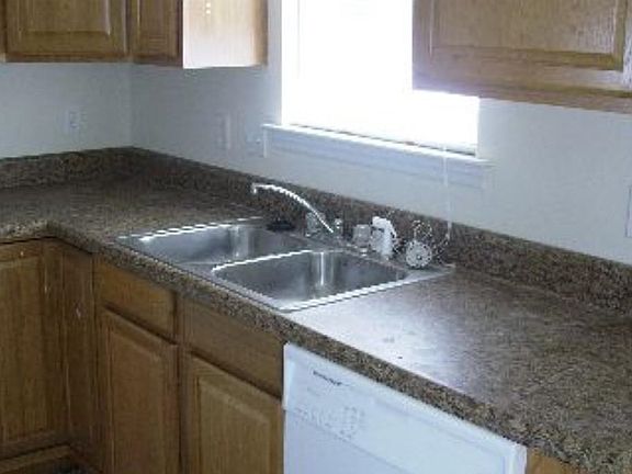 2nd image of 2728 Cypress Lake St