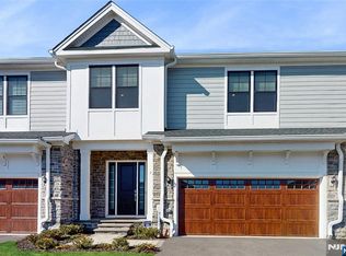 7 Saint Andrews Cir, River Vale, NJ 07675