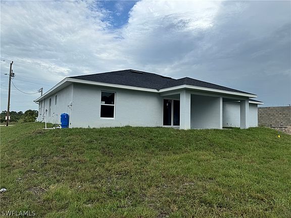 4th image of 480/482 Lotus Ave S