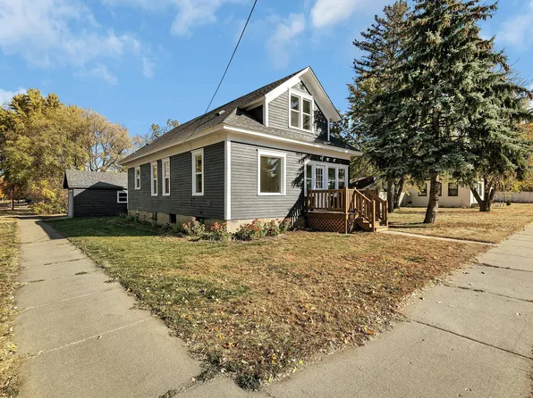 218 W Mill St, Paynesville, MN 56362