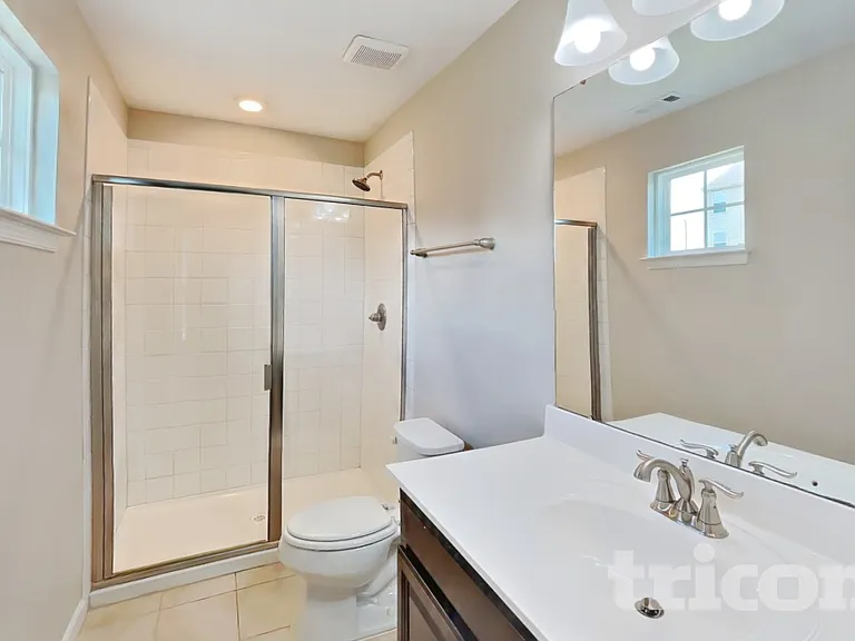2902 Cherry Point Ln — Photo 9
