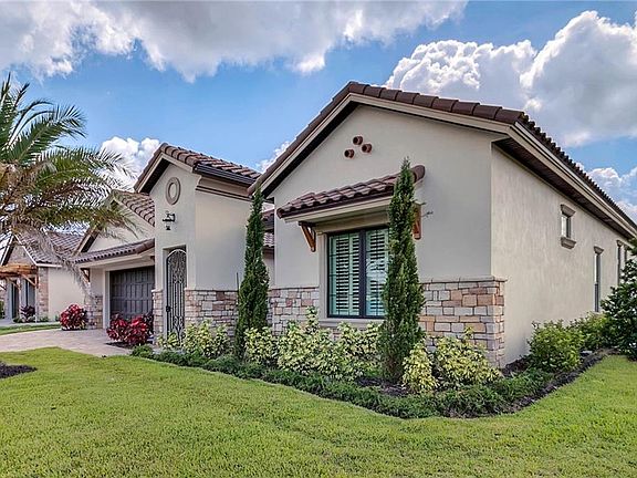 3rd image of 3151 Sanctuary Cir