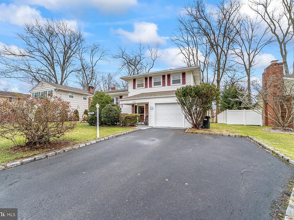 679 Warfield Rd, North Plainfield, NJ 07063 Zillow