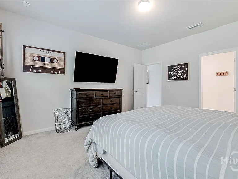 64 Shade Tree Dr — Photo 20
