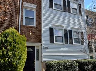 7102 Captains Cove Ct, Alexandria, VA 22315