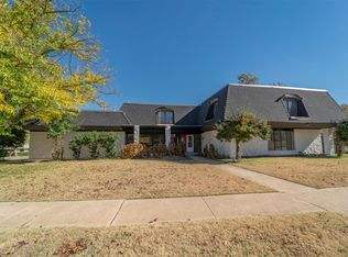 3120 Shadybrook Dr, Midwest City, OK 73110