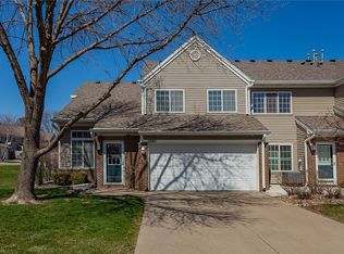 6855 Woodland Ave UNIT 1001, West Des Moines, IA 50266